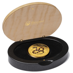 Золотая монета "Год Змеи" в футляре