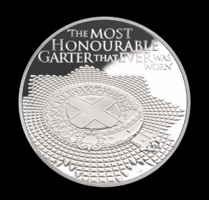 Орден Подвязки на серебряной монете Острова Святой Елены