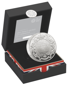 Серебряная монета в честь крещения наследника британского престола 5 фунтов пидфорт в футляре