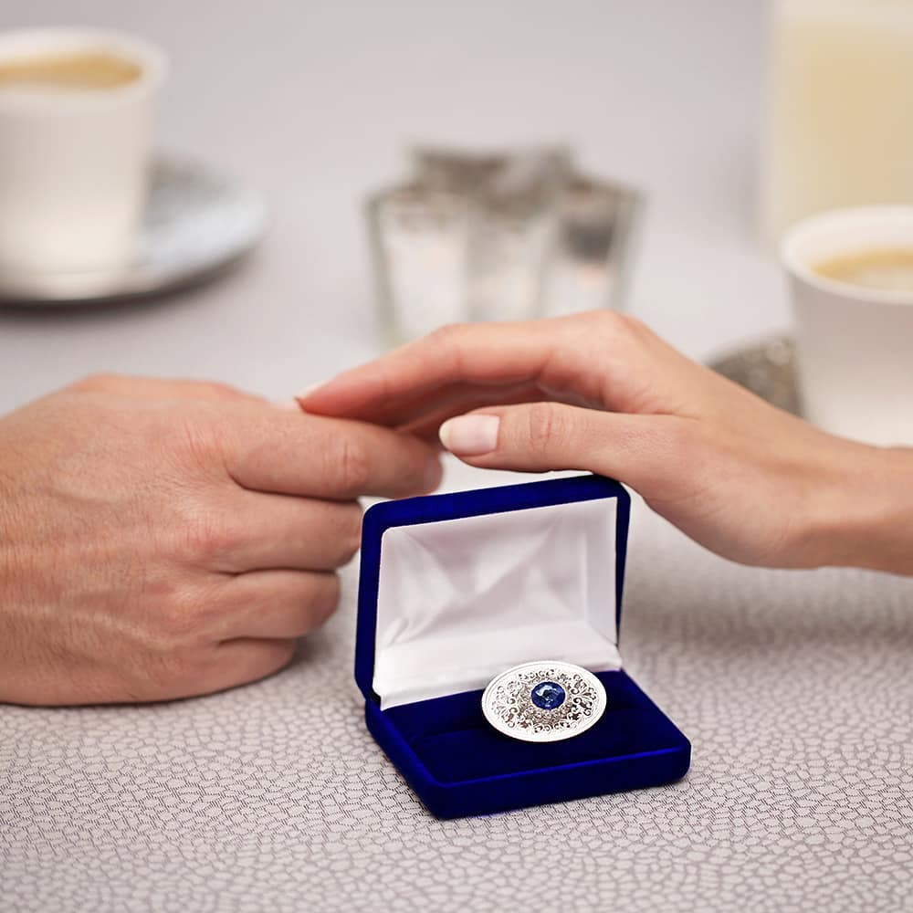 монета по мотивам обручального перстня принцессы Дианы